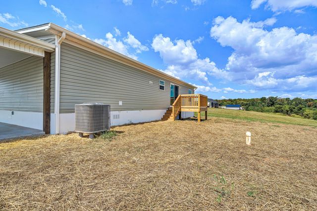 2236 Lipscomb RD, Moneta, VA 24121