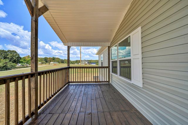 2236 Lipscomb RD, Moneta, VA 24121