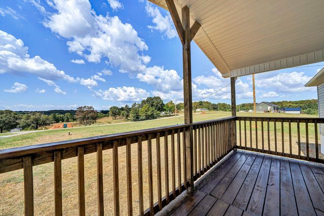 2236 Lipscomb RD, Moneta, VA 24121