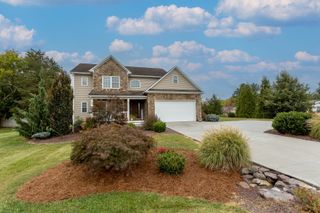 200 KENSINGTON DR, Elkton, VA 22827