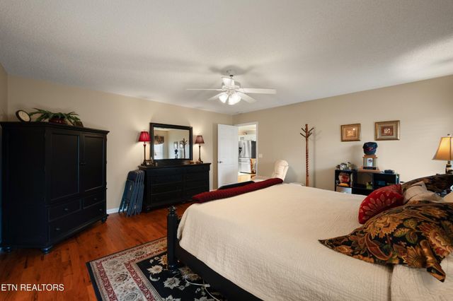 556 Woodgate Drive, Crossville, TN 38571