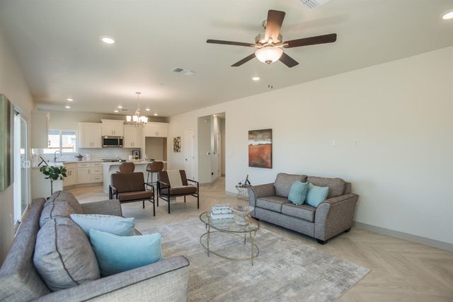 9117 Turnbull Ct, Elk Grove, CA 95758