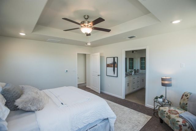 9117 Turnbull Ct, Elk Grove, CA 95758