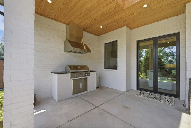 15600 Waterstone Way, Edmond, OK 73013