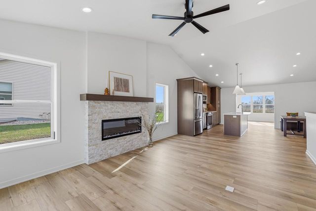 336 Twilight TRAIL, Fond Du Lac, WI 54937