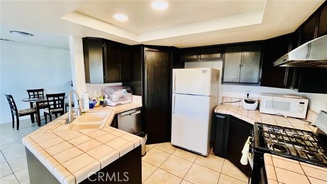 11911 Kiowa Road, Apple Valley, CA 92308