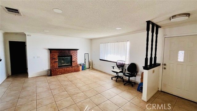 11911 Kiowa Road, Apple Valley, CA 92308