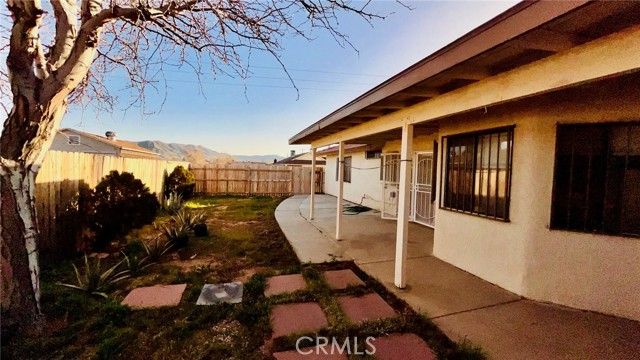 11911 Kiowa Road, Apple Valley, CA 92308
