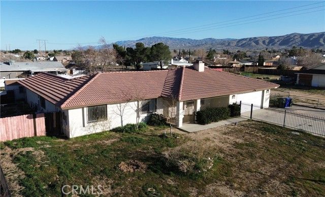 11911 Kiowa Road, Apple Valley, CA 92308
