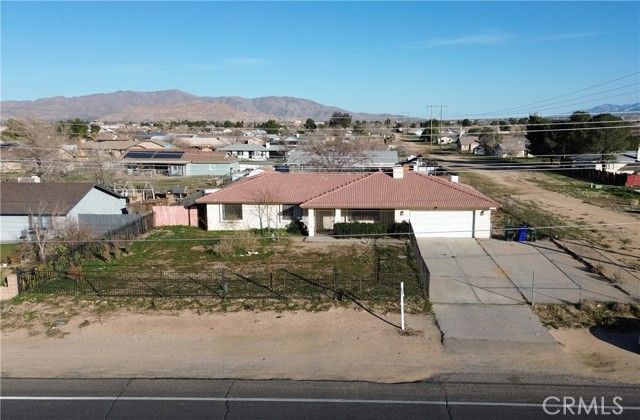 11911 Kiowa Road, Apple Valley, CA 92308