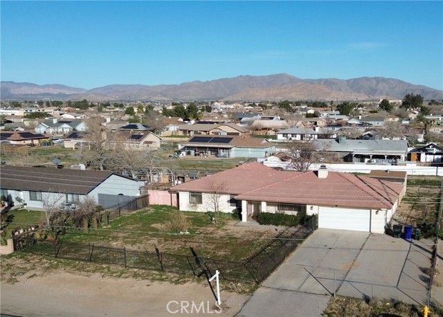 11911 Kiowa Road, Apple Valley, CA 92308