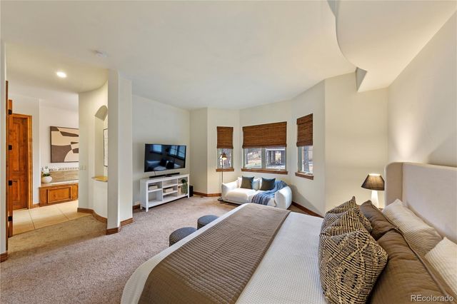 590 Cumberland Road, Larkspur, CO 80118