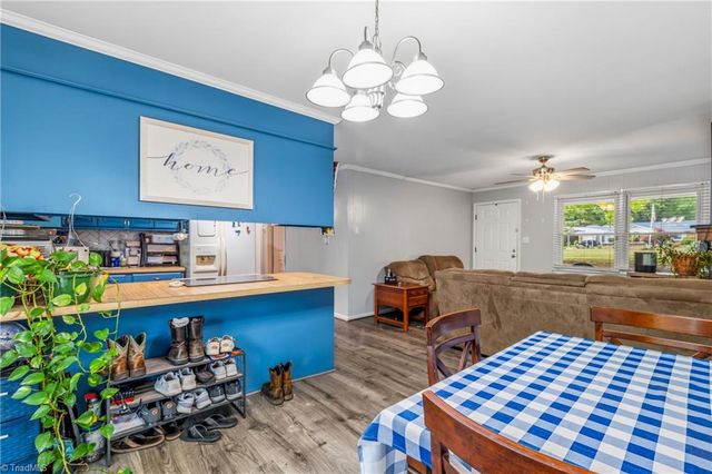 312 tanbark Lane, Kernersville, NC 27284