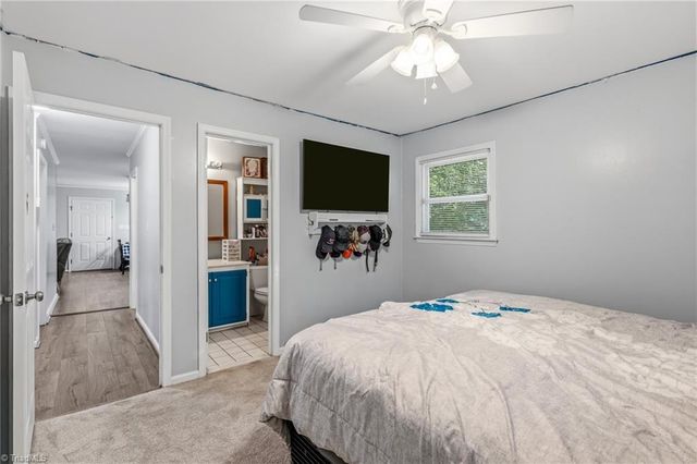 312 tanbark Lane, Kernersville, NC 27284