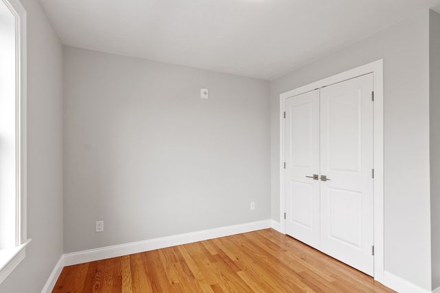 10 Windsor St E, Worcester, MA 01605