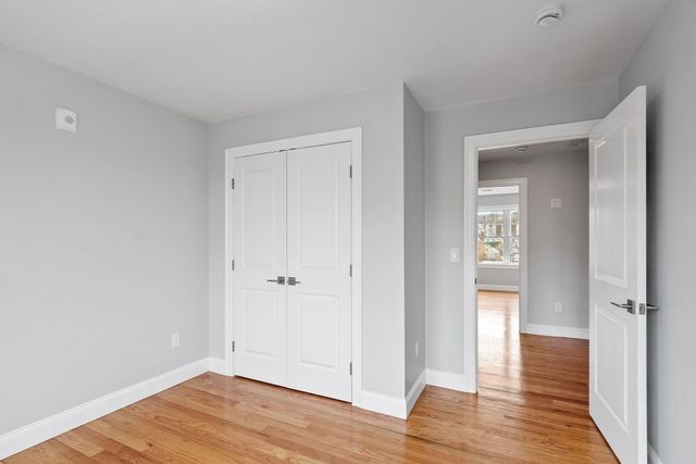 10 Windsor St E, Worcester, MA 01605