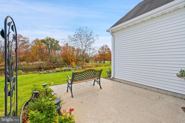 6 GRANDE BLVD, Princeton Junction, NJ 08550