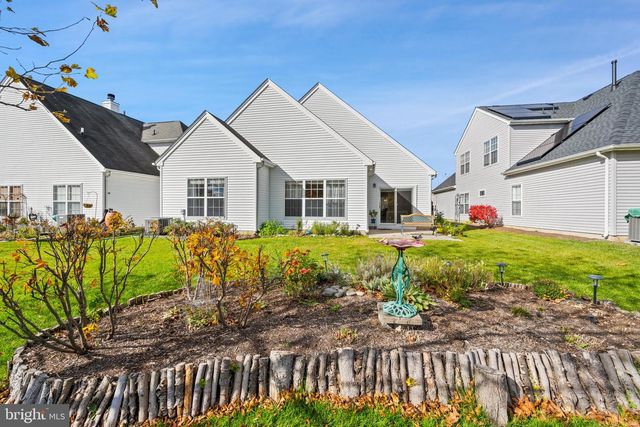 6 GRANDE BLVD, Princeton Junction, NJ 08550