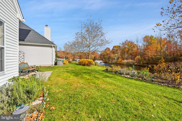 6 GRANDE BLVD, Princeton Junction, NJ 08550