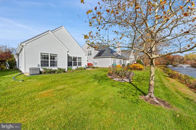 6 GRANDE BLVD, Princeton Junction, NJ 08550