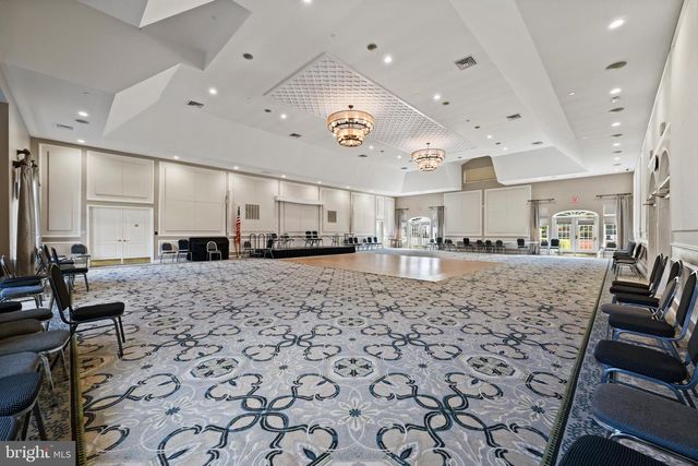 6 GRANDE BLVD, Princeton Junction, NJ 08550