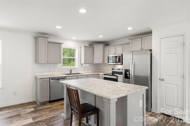 1118 Bethesda Road, Statesville, NC 28677