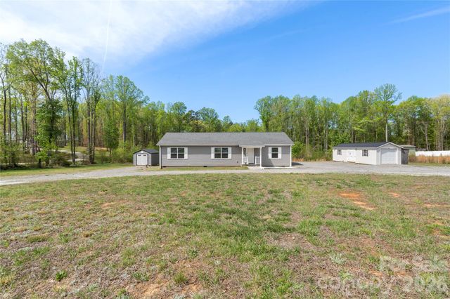 1118 Bethesda Road, Statesville, NC 28677
