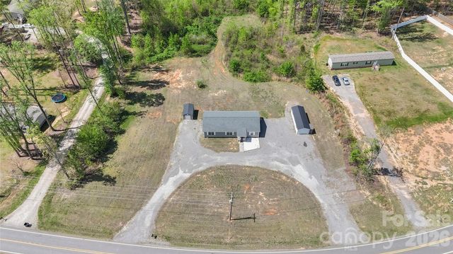 1118 Bethesda Road, Statesville, NC 28677