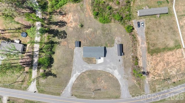 1118 Bethesda Road, Statesville, NC 28677