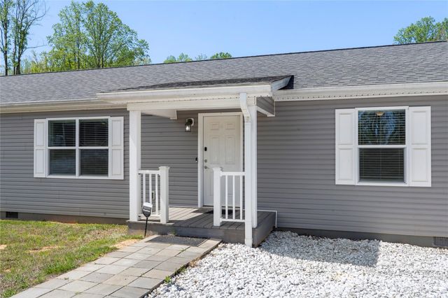 1118 Bethesda Road, Statesville, NC 28677