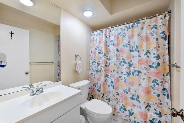 21566 Coronado Avenue, Boca Raton, FL 33433