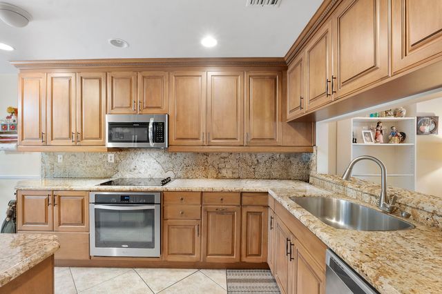 21566 Coronado Avenue, Boca Raton, FL 33433