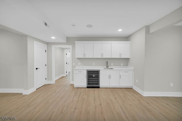 38 Miele Pl, Summit City, NJ 07901