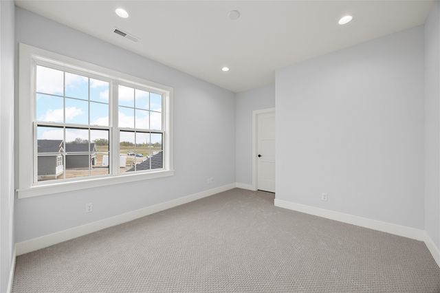 219 Meadows Field Drive NE, Cedar Rapids, IA 52402