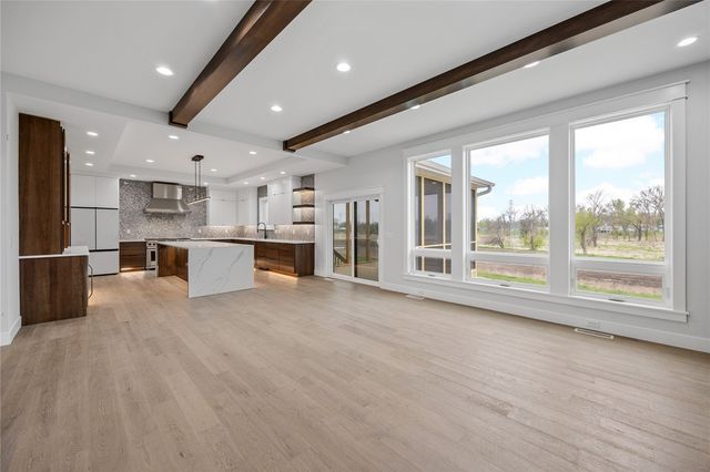 219 Meadows Field Drive NE, Cedar Rapids, IA 52402