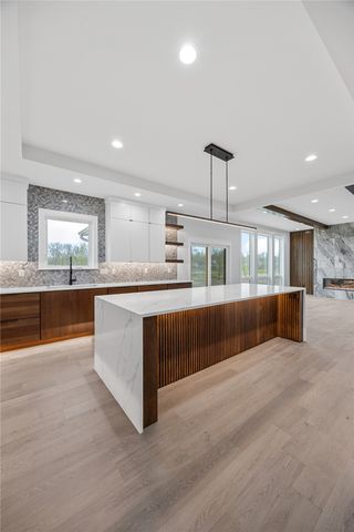 219 Meadows Field Drive NE, Cedar Rapids, IA 52402