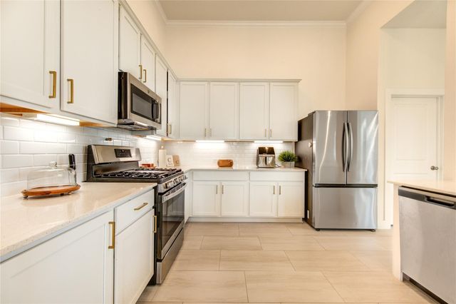 6103 Sandspur Springs Lane, Pearland, TX 77584