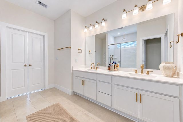 6103 Sandspur Springs Lane, Pearland, TX 77584