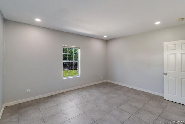 4434 Mountain Pass, Von Ormy, TX 78073