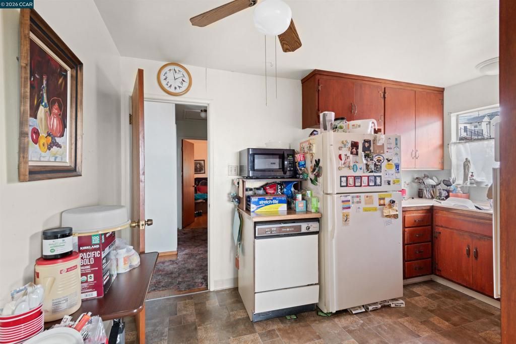 Image 10 of property listing at 5988 Monterey Ave, Richmond, CA 94805