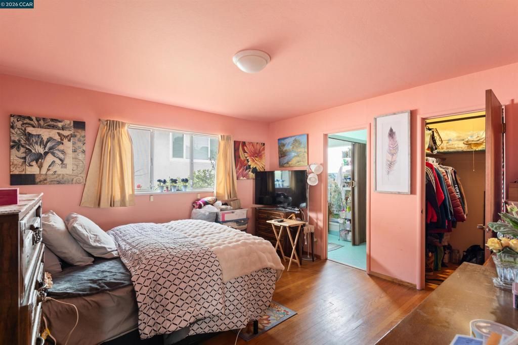 Image 14 of property listing at 5988 Monterey Ave, Richmond, CA 94805