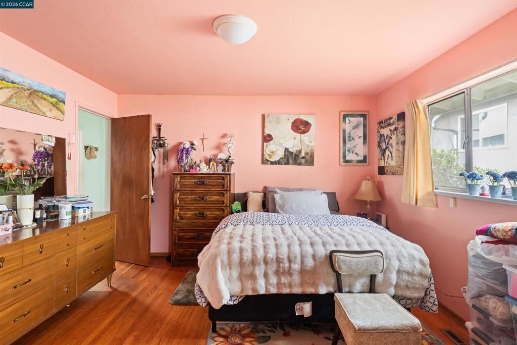 Image 15 of property listing at 5988 Monterey Ave, Richmond, CA 94805