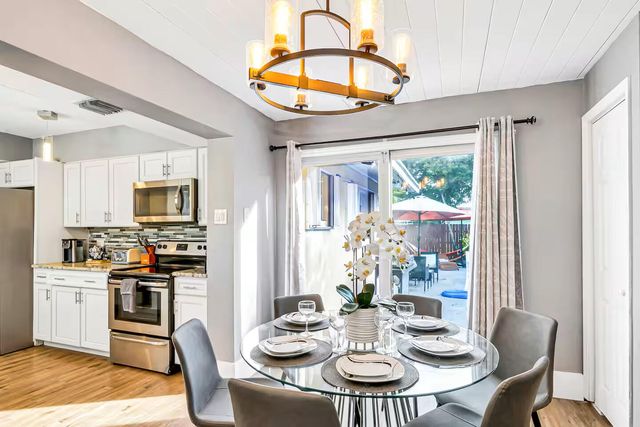 4310 Applecrest Drive, Palm Beach Gardens, FL 33410