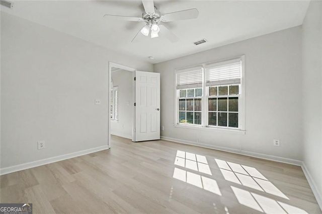 489 Broadstone Way NW, Acworth, GA 30101