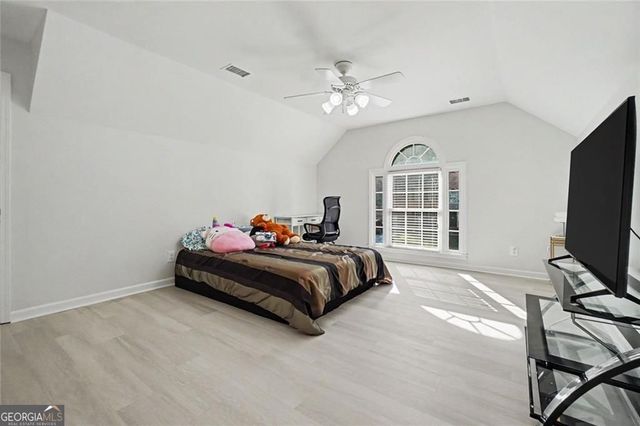 489 Broadstone Way NW, Acworth, GA 30101