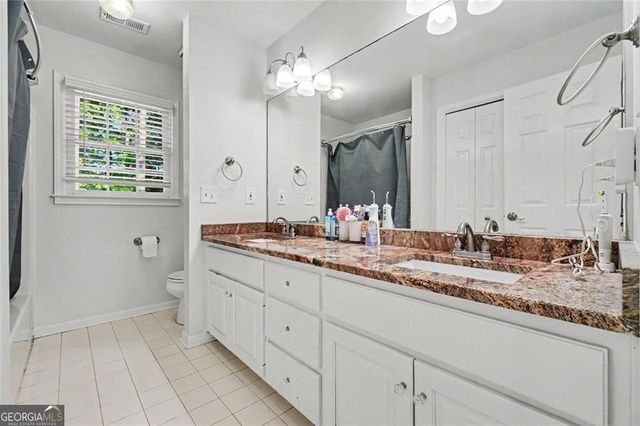 489 Broadstone Way NW, Acworth, GA 30101
