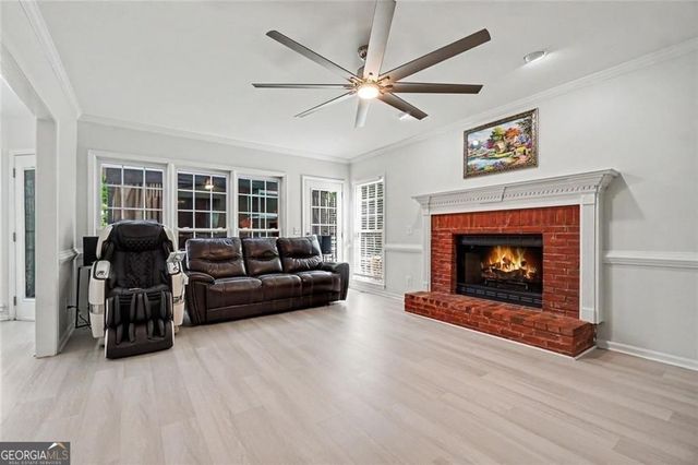 489 Broadstone Way NW, Acworth, GA 30101