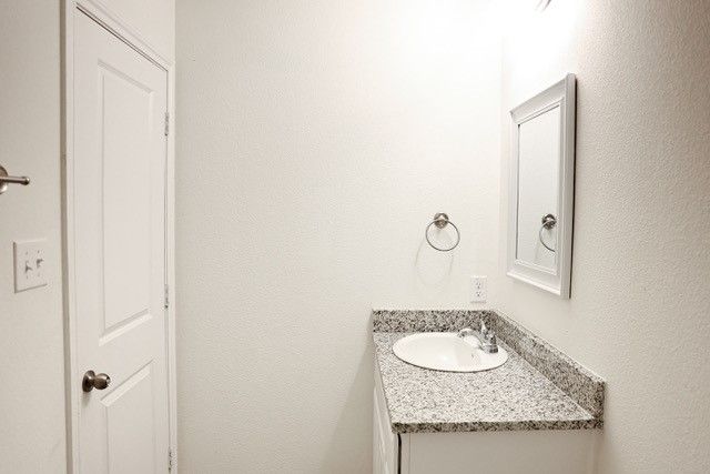 802 S 5th Street 1,2,3, Bonham, TX 75418