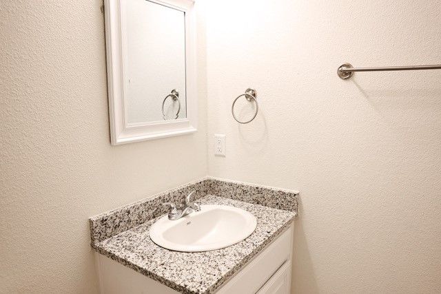 802 S 5th Street 1,2,3, Bonham, TX 75418