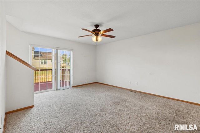 5910 AUSTIN Avenue, Davenport, IA 52804